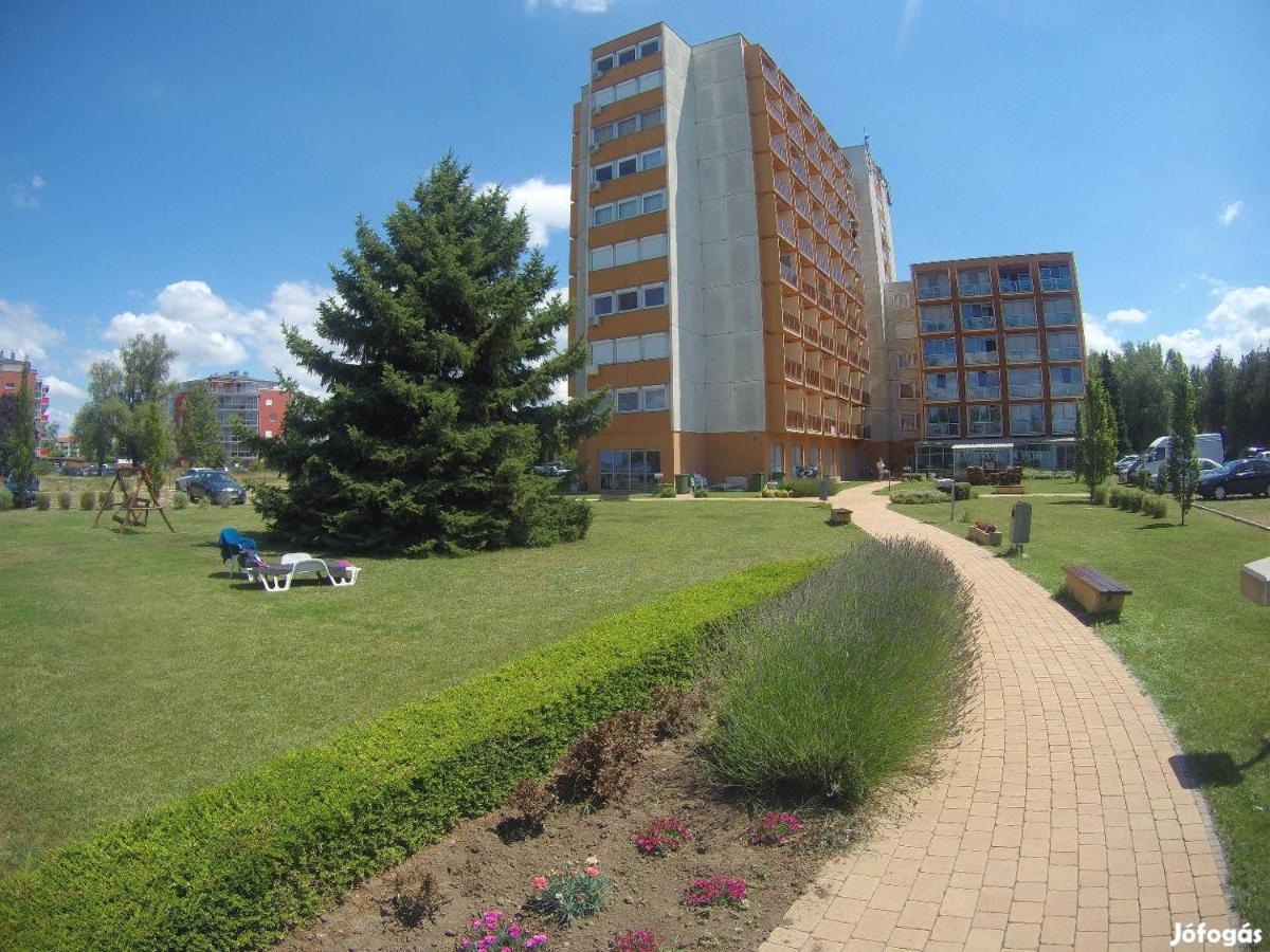 Vizparti Sas Apartman Шиофок Экстерьер фото
