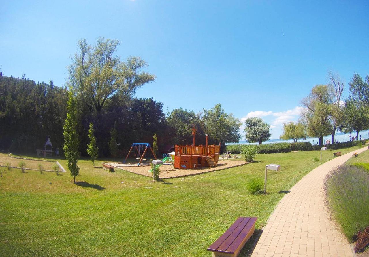 Vizparti Sas Apartman Шиофок Экстерьер фото