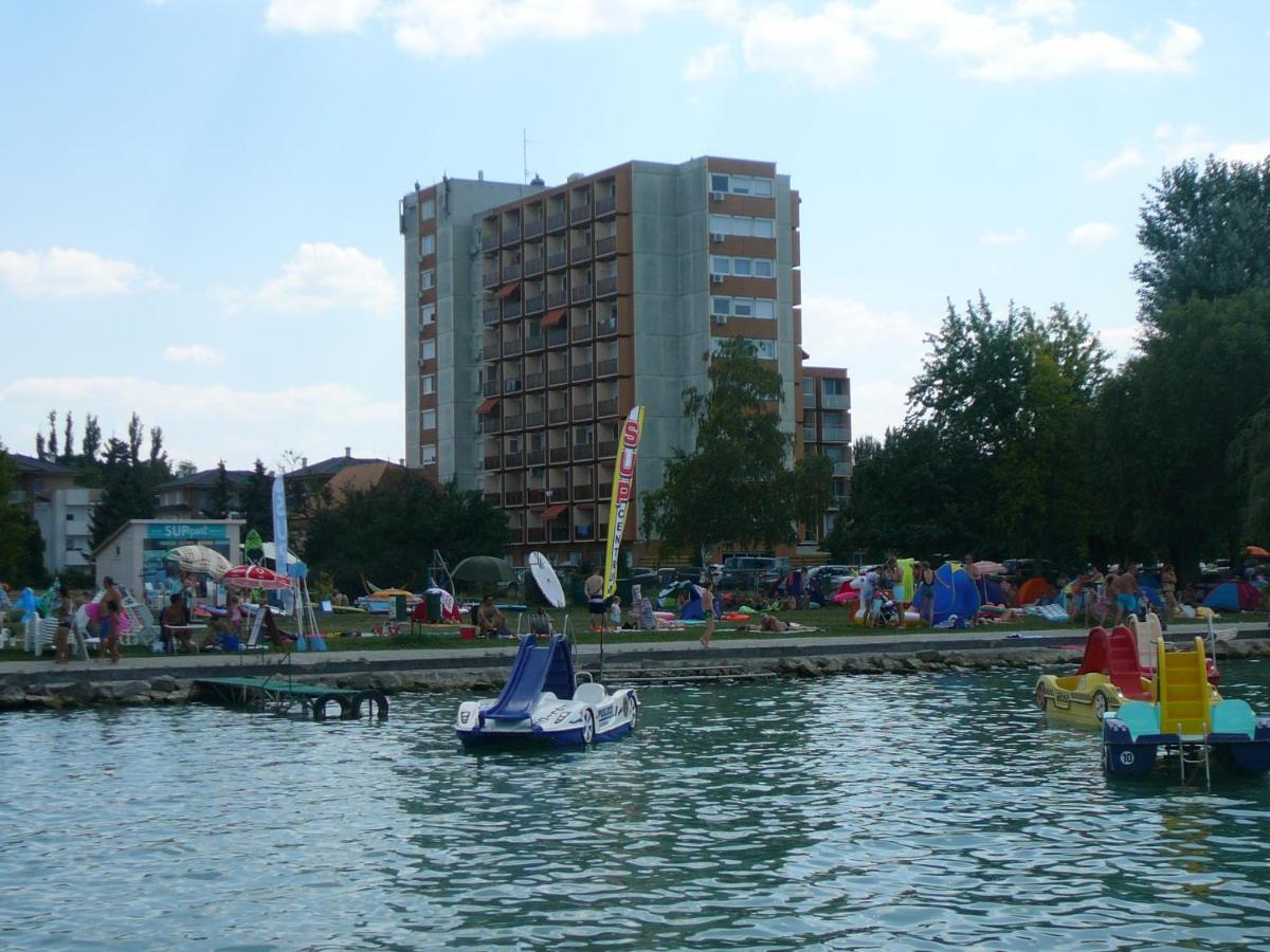 Vizparti Sas Apartman Шиофок Экстерьер фото