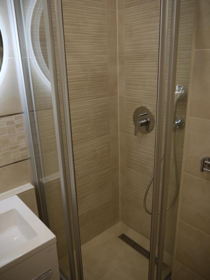 Vizparti Sas Apartman Шиофок Экстерьер фото
